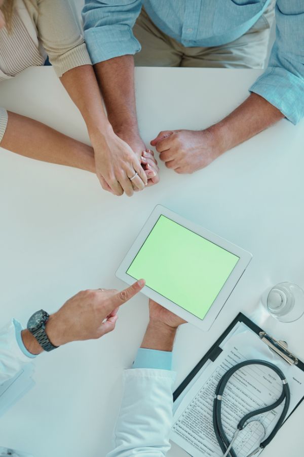 Médico internista especialista en paciente vulnerables en Madrid (España). Médico internista especialista en paciente vulnerables en Madrid (España).